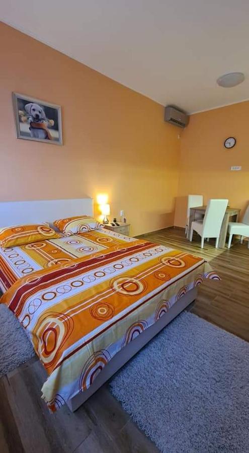 Ales Apartman Sombor Exterior foto
